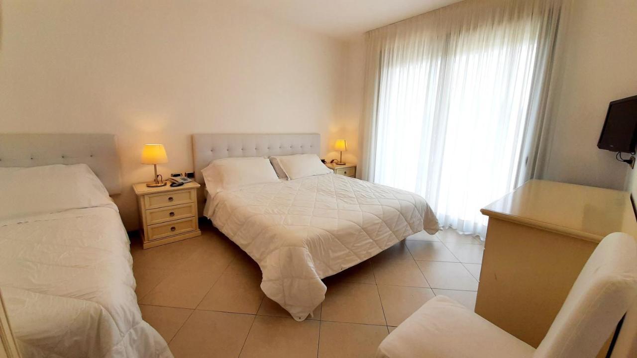 Hotel&Wellness Fra I Pini Lignano Sabbiadoro Exterior foto