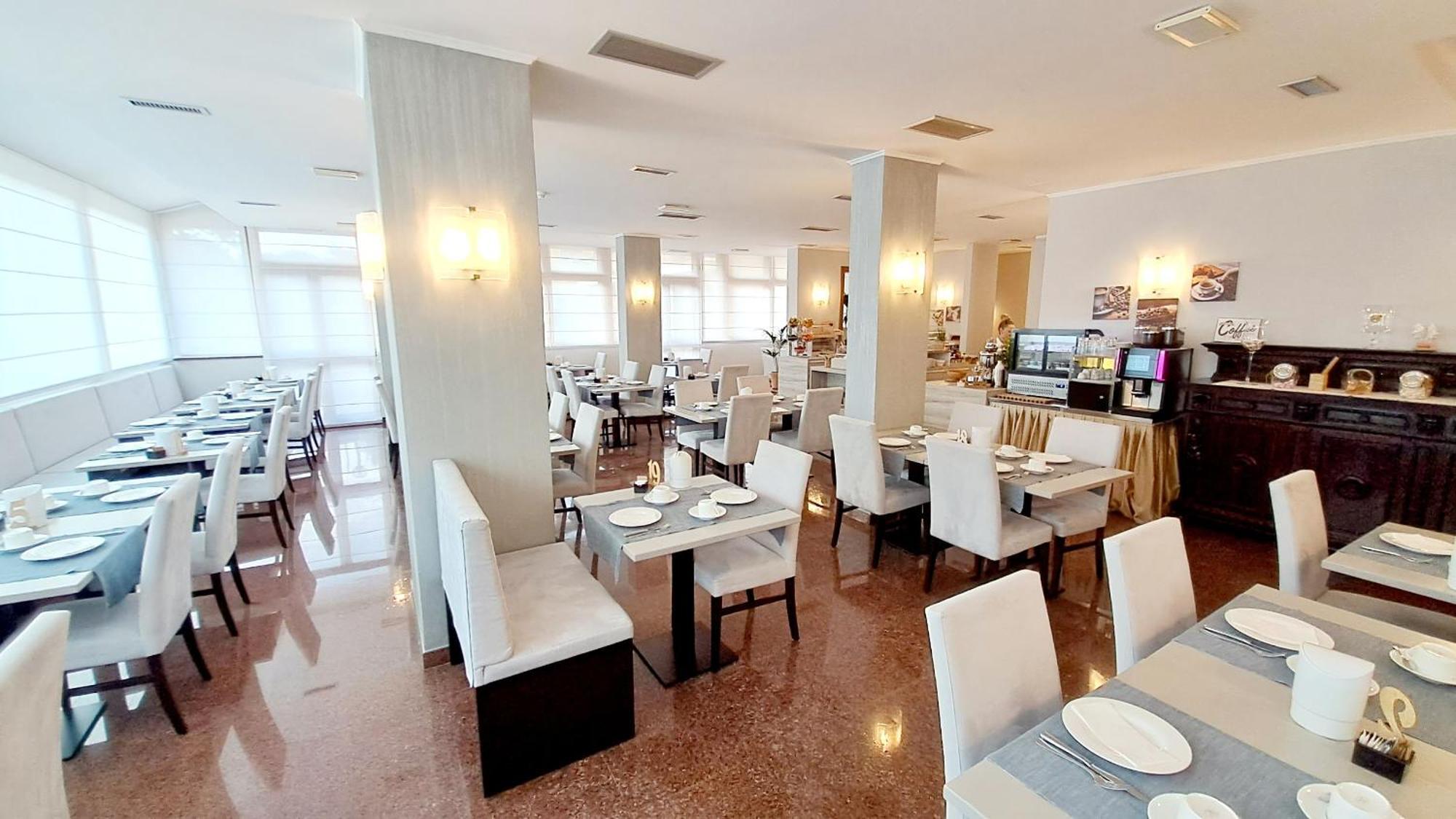 Hotel&Wellness Fra I Pini Lignano Sabbiadoro Exterior foto